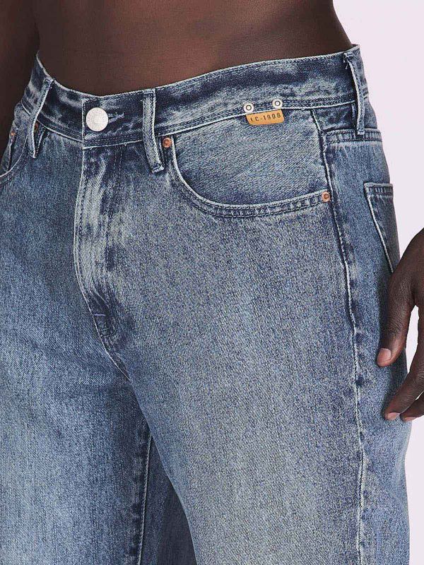 ג’ינס בגזרה ישרה ונינוחה לגברים