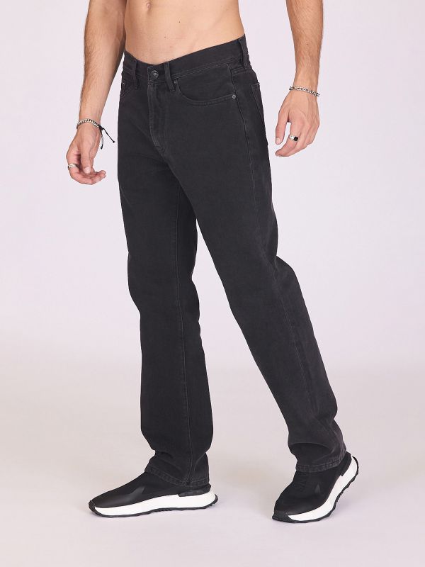 ג’ינס בגזרה ישרה קלאסית לגברים