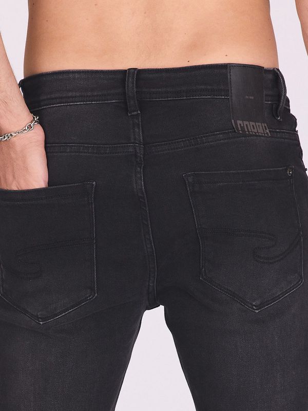 ג’ינס שחור בגזרה ישרה לגברים