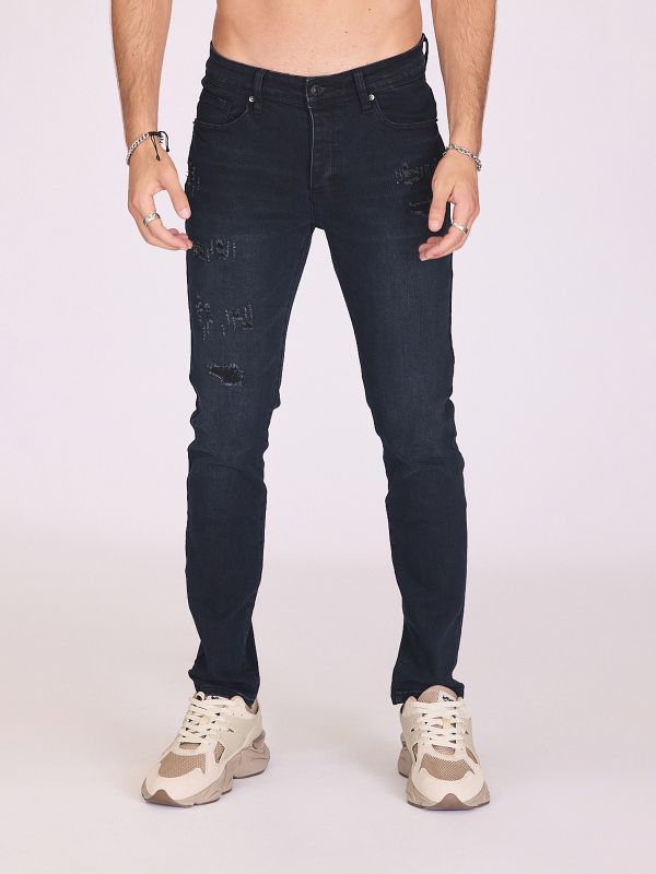 ג’ינס צמוד וקרוע לגברים