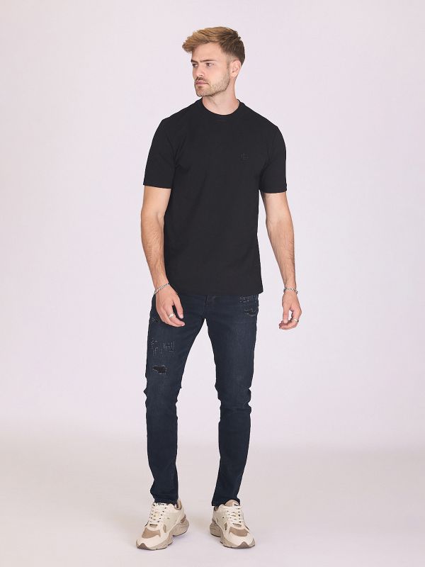 ג’ינס צמוד וקרוע לגברים