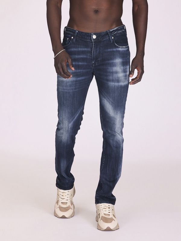 ג’ינס בגזרה ישרה ורחבה לגברים