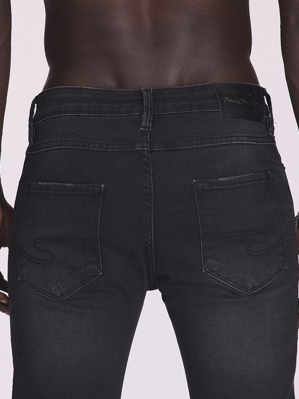 ג’ינס צמוד עם שפשופים לגברים