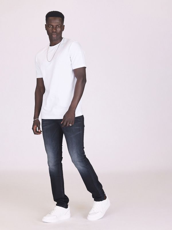 ג’ינס צמוד ומשופשף לגברים