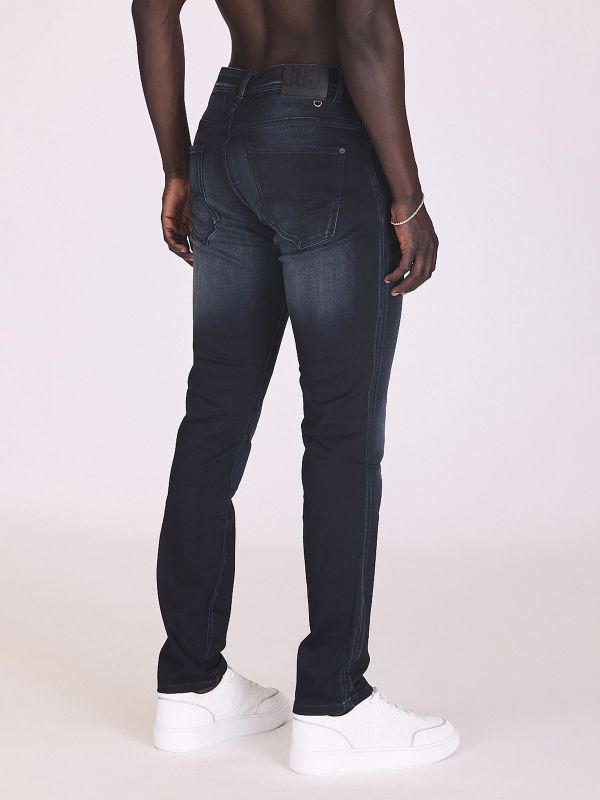 ג’ינס צמוד ומשופשף לגברים