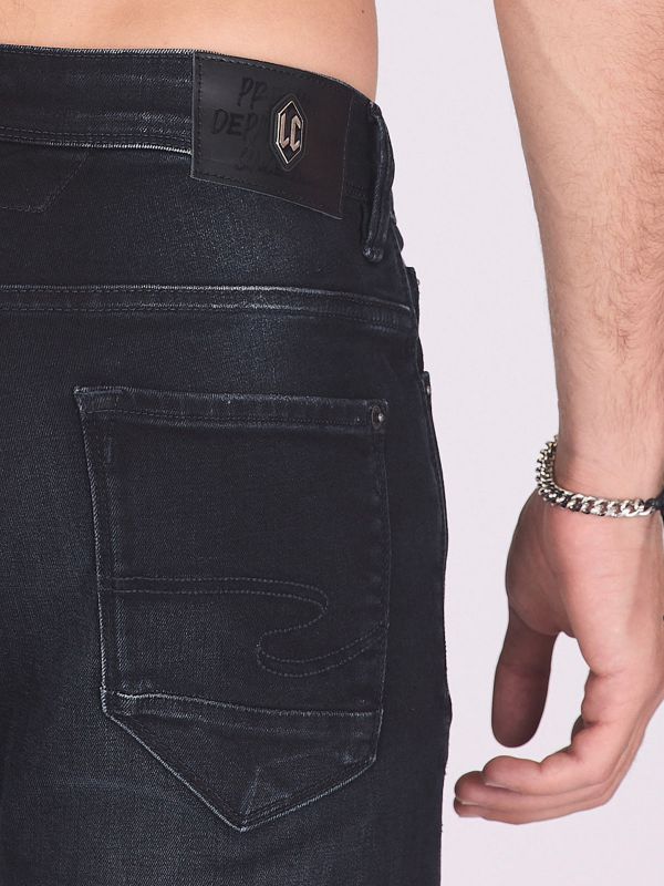 ג’ינס כהה עם שפשופים לגברים