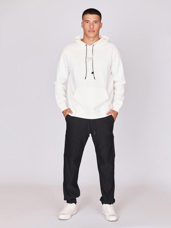 מכנסיים שחורים בגזרה רחבה לגברים