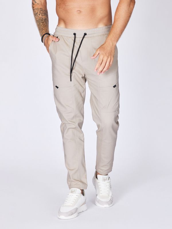 מכנסיים רחבים עם כיסים לגברים