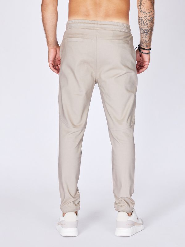 מכנסיים רחבים עם כיסים לגברים