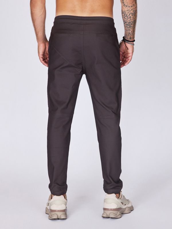 מכנסיים רחבים עם כיסים לגברים