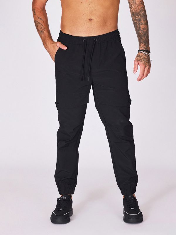 מכנסיים משוחררים לגברים