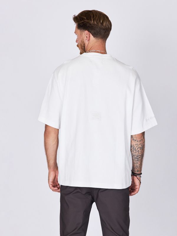 חולצת טי אוברסייז לגברים