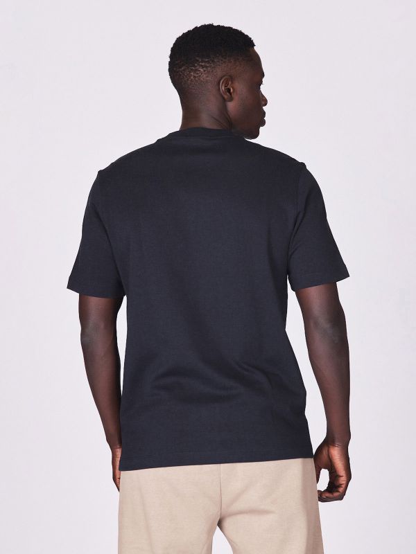 חולצת טי אוברסייז לגברים