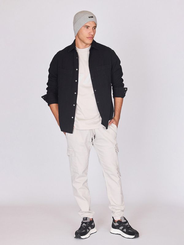 חולצת כפתורים מכופתרת לגברים