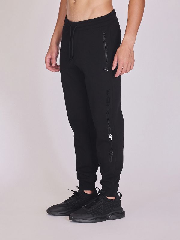 מכנסי טרנינג מחויטים לגברים