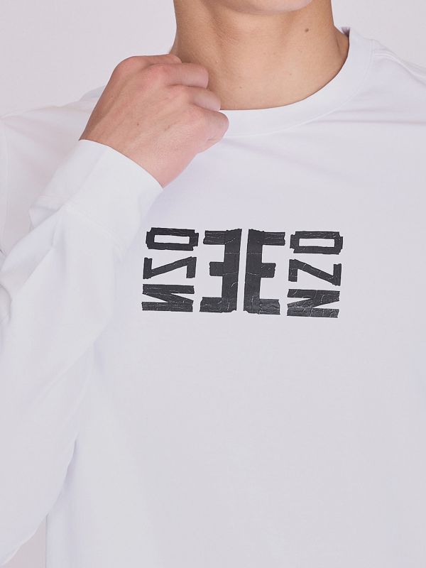 חולצת טי ארוכה עם הדפסים לגברים