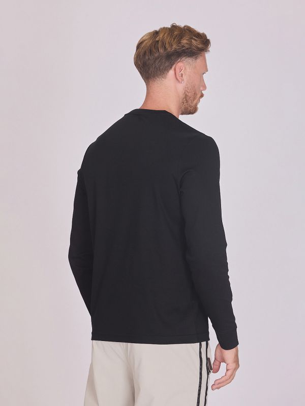 חולצת טי ארוכה עם כיתוב לגברים