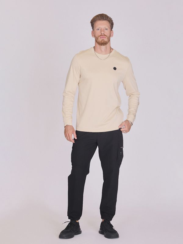 חולצת טי ארוכה עם צווארון לגברים