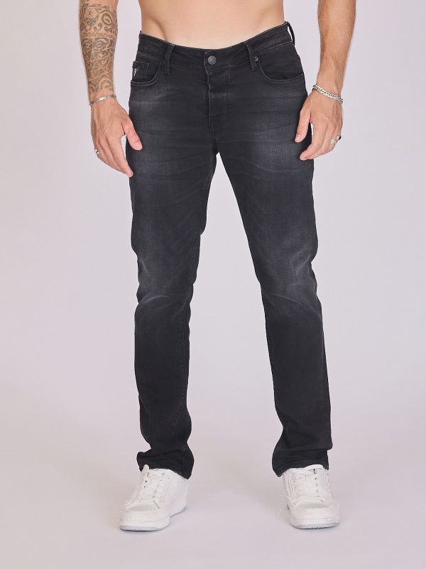 ג’ינס עם קרעים בברכיים לגברים