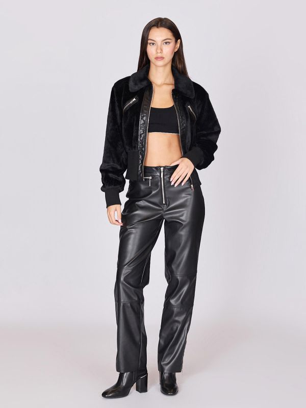 מכנסיים רחבים דמוי עור לנשים