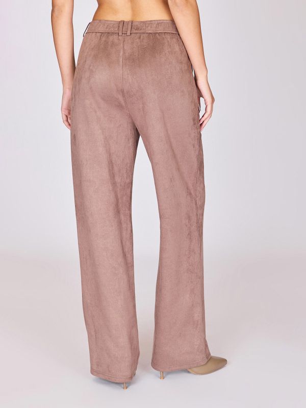 מכנסי טרנינג רחבים לנשים