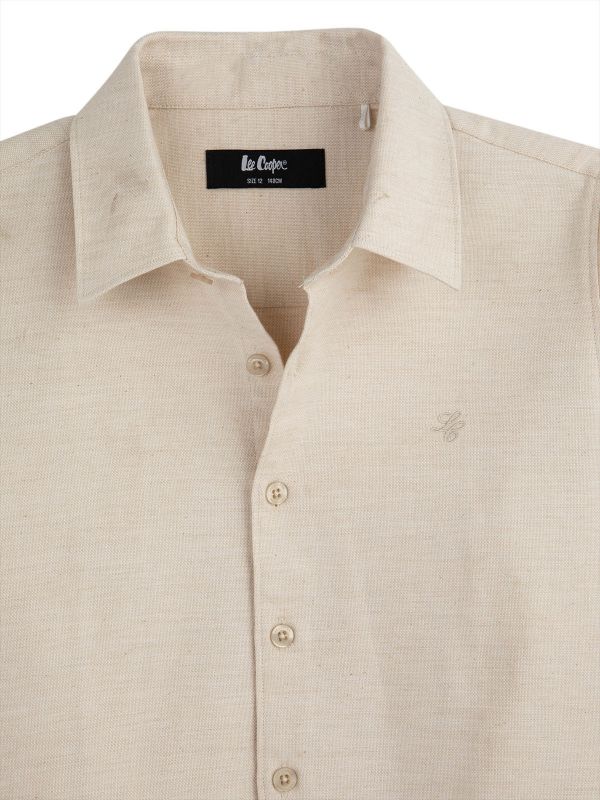 חולצת אריג מכופתרת בנים