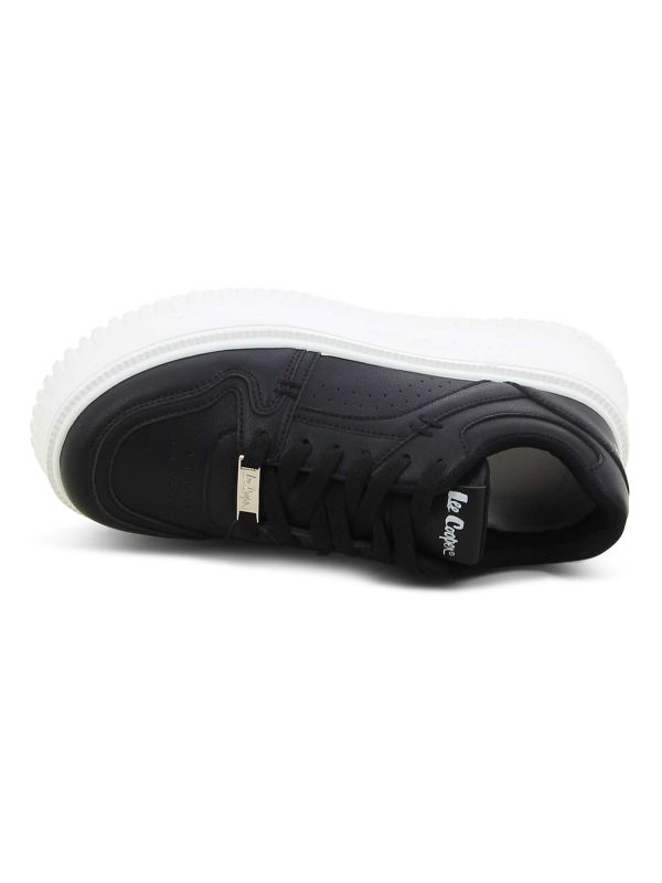 נעלי סניקרס עם סוליה מוגבהת LEE COOPER לנשים