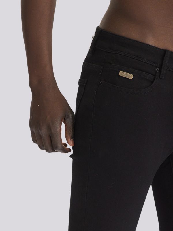 מכנסי ג?ינס MARTIN במראה דנים אותנטי לגברים