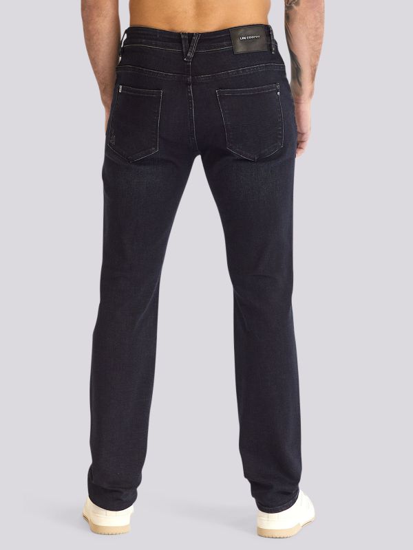 מכנסי ג?ינס DEEP ROOK בגזרה רגילה ושטיפה כהה עמוקה לגברים
