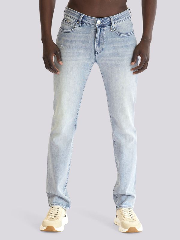 מכנסי ג?ינס BLEACH ROOK בגזרה נינוחה ושטיפה בהירה לגברים