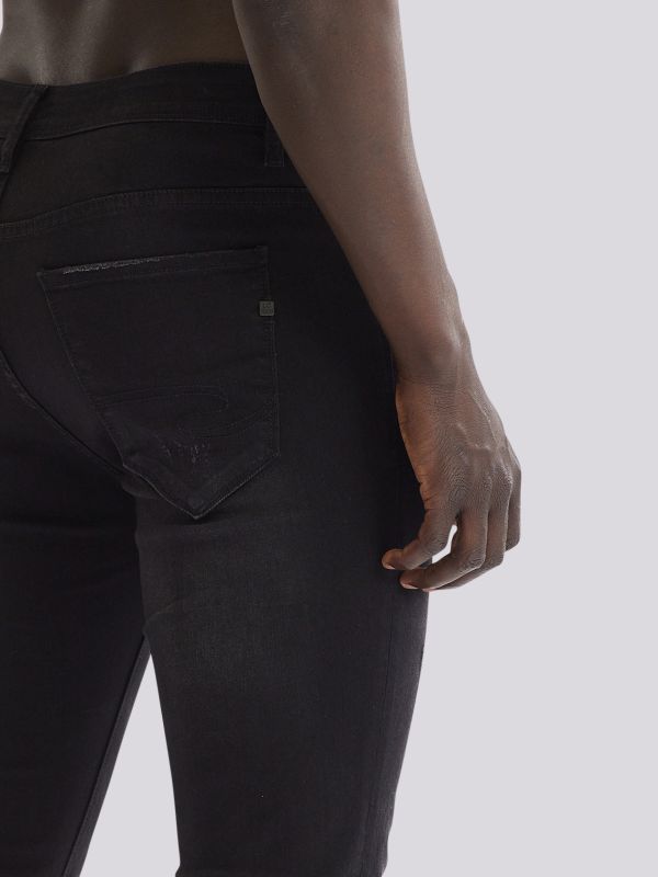 מכנסי ג?ינס SLIM MARTIN בגזרה צרה ומחטבת לגברים