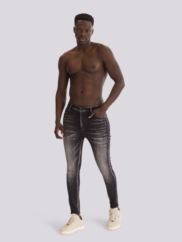 מכנסי ג?ינס COLIN בגזרה מודרנית ונינוחה לגברים