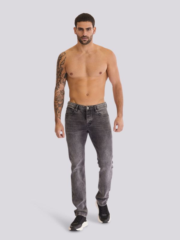 מכנסי ג?ינס MID ROOK בגזרה רגילה ובגוון ביניים לגברים