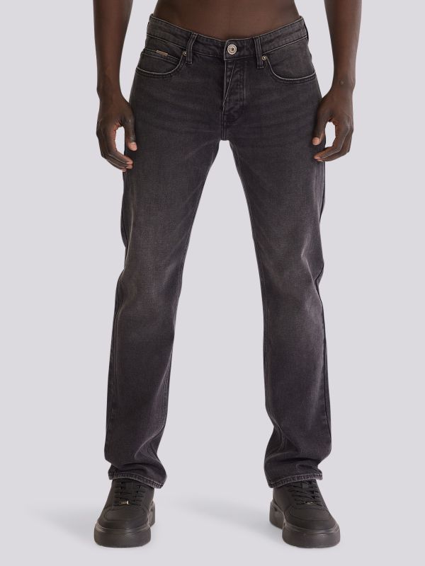 מכנסי ג?ינס JAMES בגזרה צרה וטרנדית לגברים