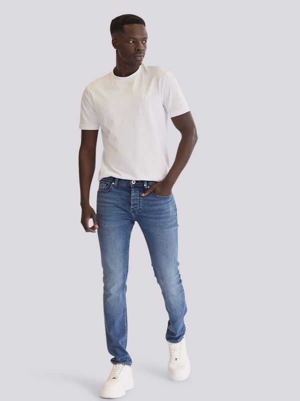 מכנסי ג?ינס MARTIN בגזרה ישרה וקלאסית לגברים