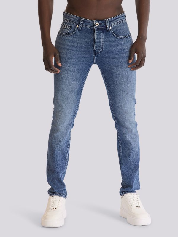 מכנסי ג?ינס MARTIN בגזרה ישרה וקלאסית לגברים