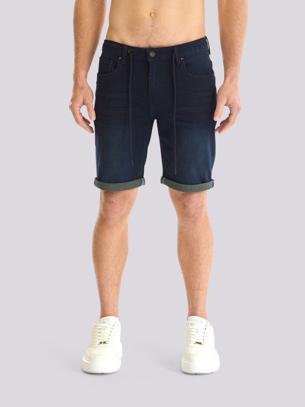 מכנסי ג?ינס קצרים במראה דנים