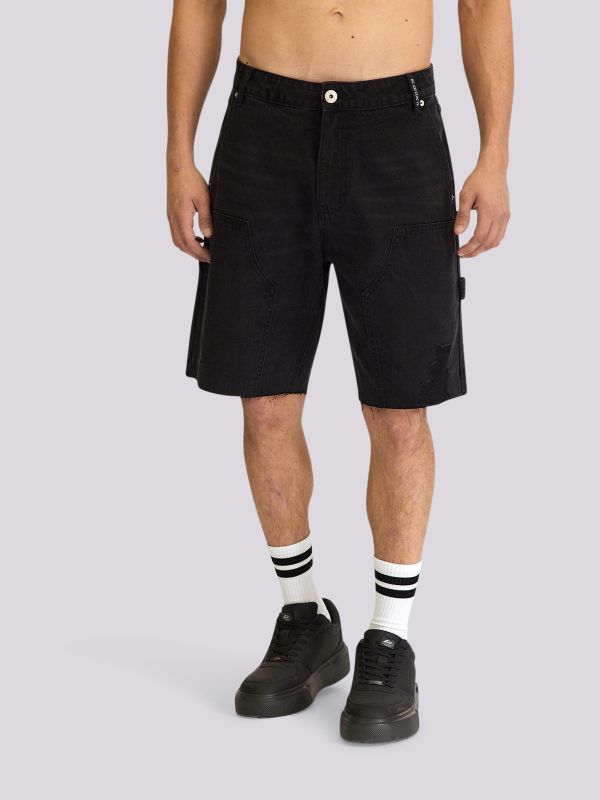 מכנסי ג?ינס קצרים בסגנון דגמ” ח ובגוון שחור שטוף לגברים