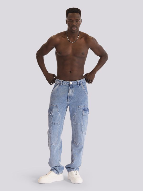 מכנסי ג?ינס CARGO FASHION בגזרת דגמ” ח מודרנית לגברים