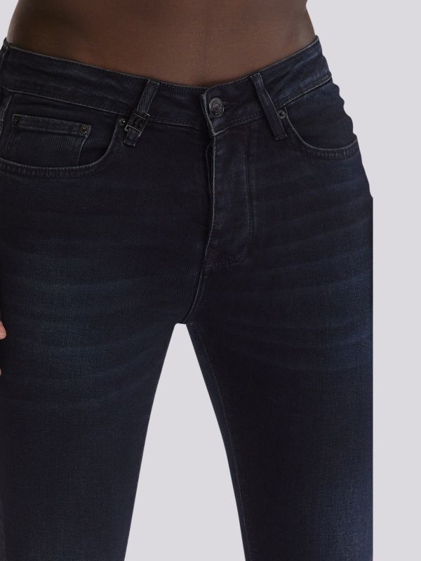 מכנסי ג?ינס SLIM MARTIN בסטייל אורבני וצר לגברים