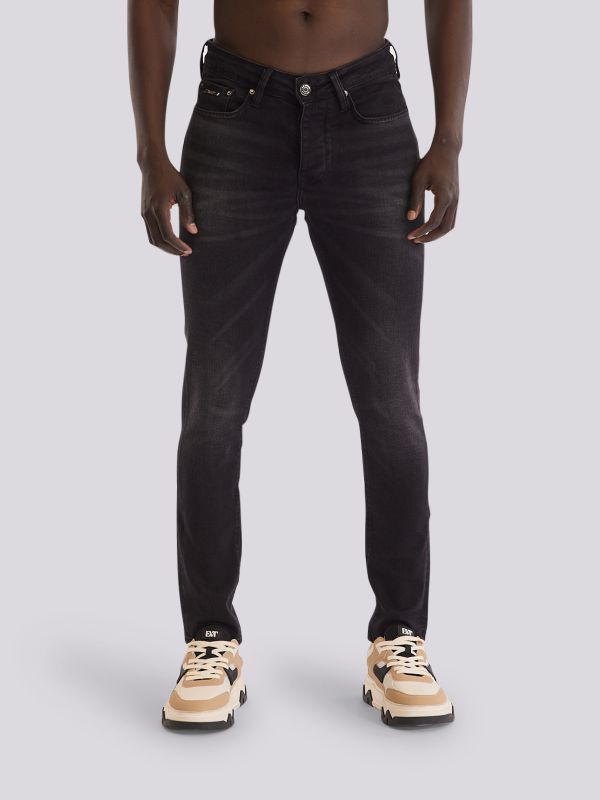 מכנסי ג?ינס BLK MARTIN בגזרה ישרה ובגוון שחור לגברים