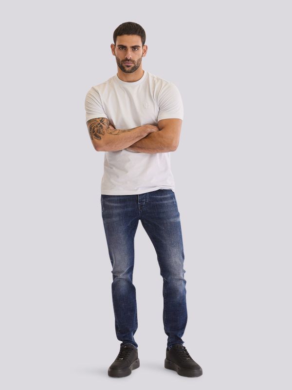 מכנסי ג?ינס SLIM MARTIN בגזרה צרה ומחטבת לגברים