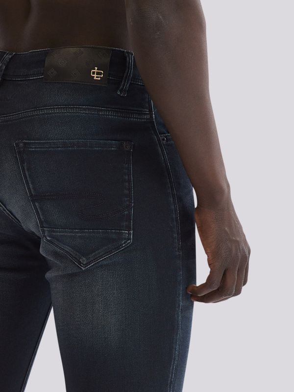 מכנסי ג?ינס JOGG MARTIN במראה אותנטי ונוחות מקסימלית לגברים