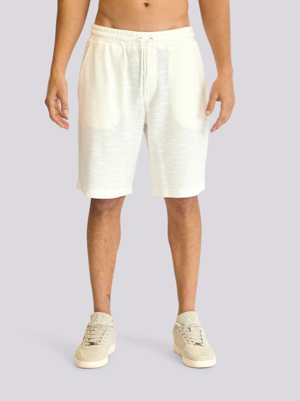 מכנסי ברמודה לגברים