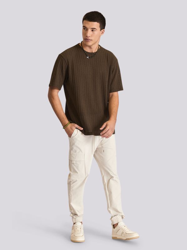 מכנסי קארגו עם כיסים מעוצבים