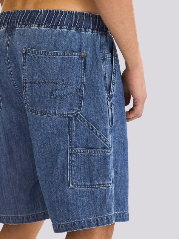 מכנסי ג’ינס קצרים עם שרוך