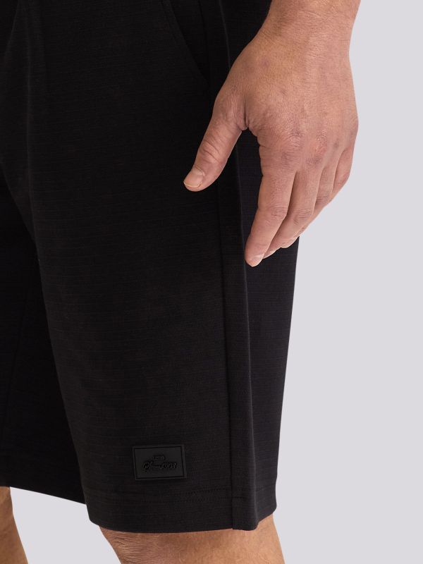 מכנסי ברמודה בטקסטורה