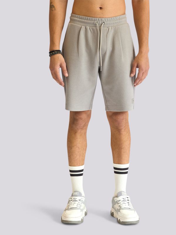 מכנסי ברמודה בטקסטורה