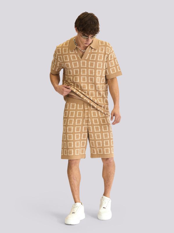 מכנסי ברמודה סרוגים בהדפס