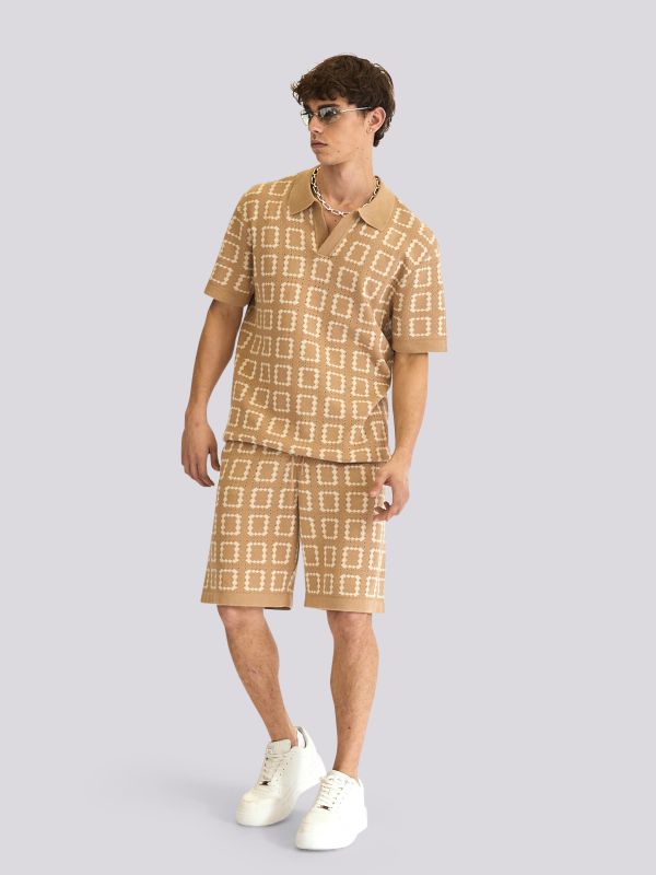 מכנסי ברמודה סרוגים בהדפס